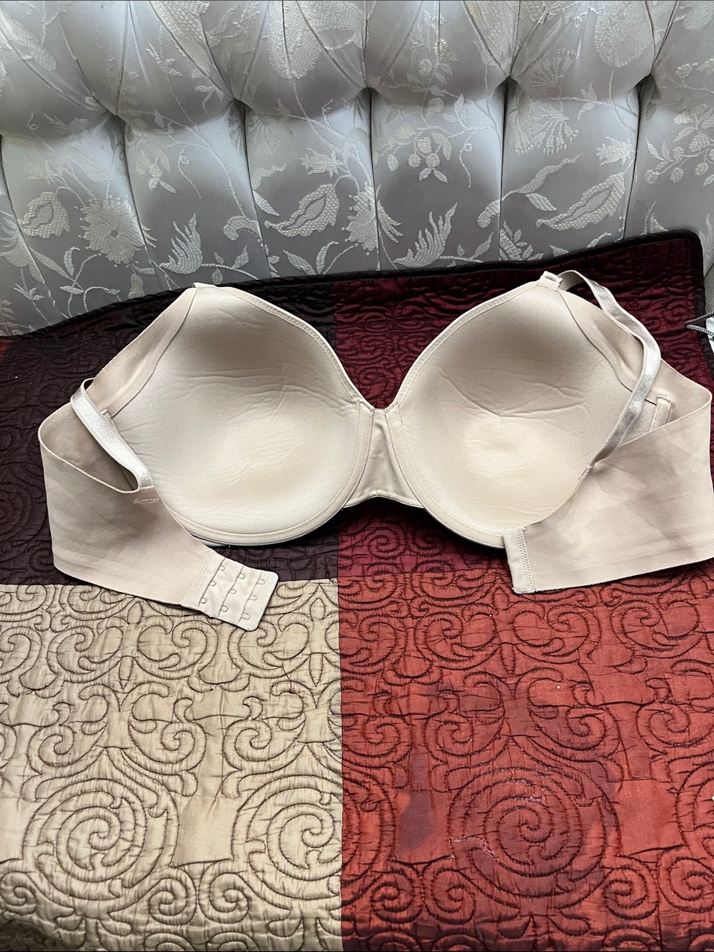 Olga Nude T-Shirt Bra with Smooth Contour Cups - Picture 2 of 6